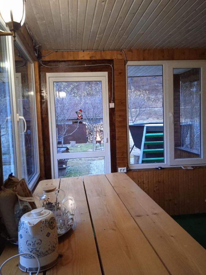 Apartamento Карпатські Ночі Чан На Території Yaremche Exterior foto
