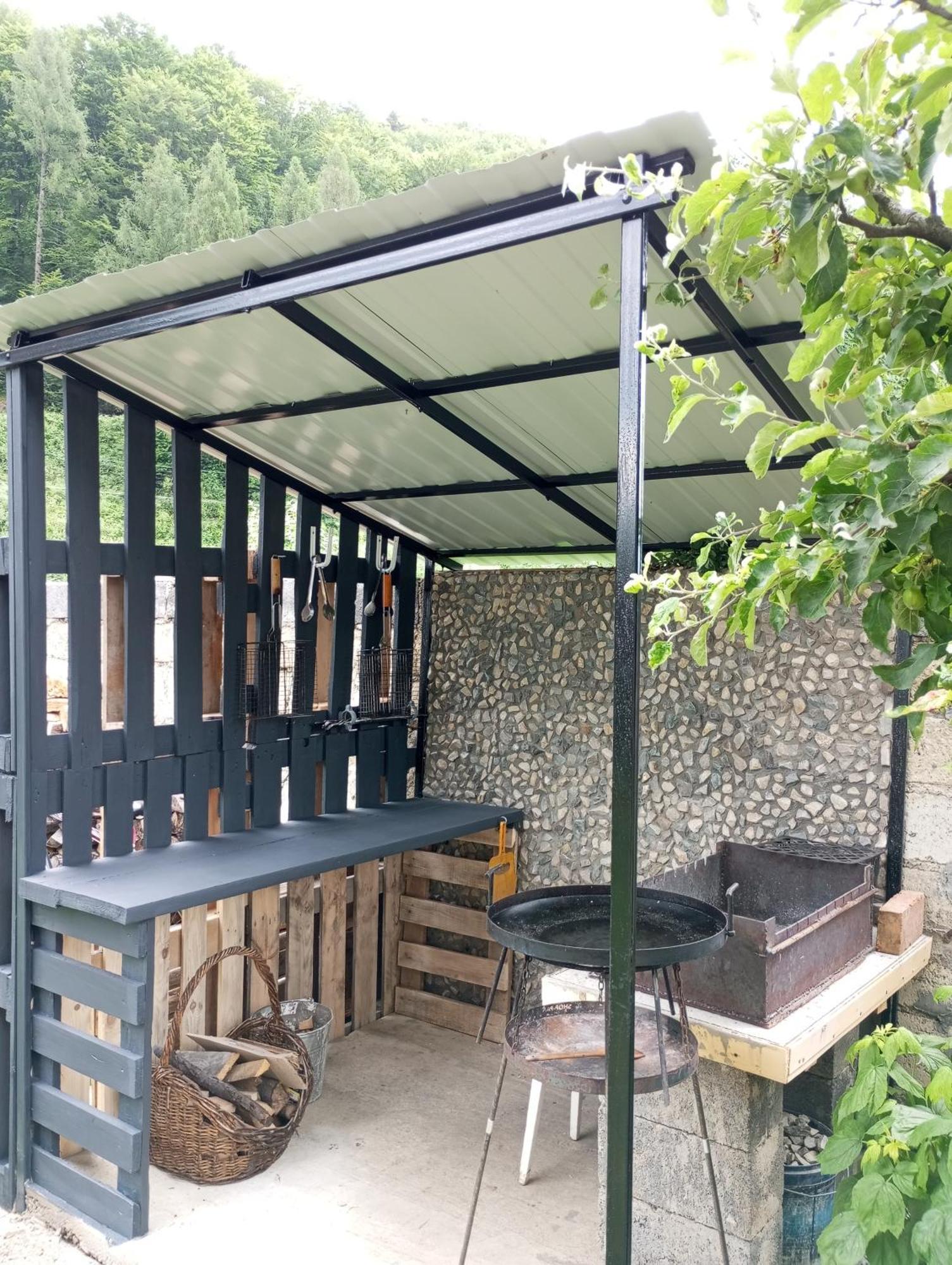 Apartamento Карпатські Ночі Чан На Території Yaremche Exterior foto