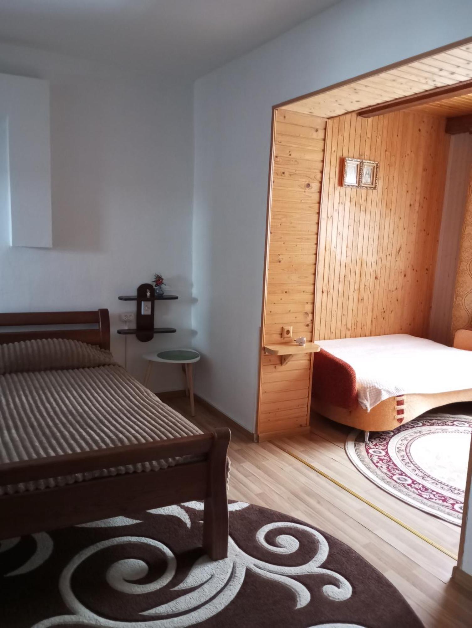 Apartamento Карпатські Ночі Чан На Території Yaremche Exterior foto