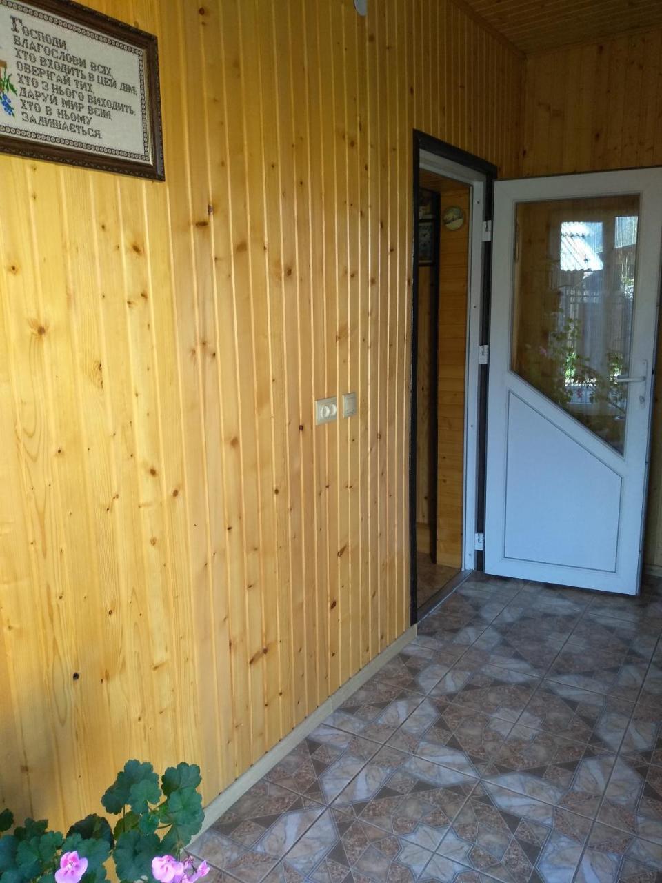 Apartamento Карпатські Ночі Чан На Території Yaremche Exterior foto