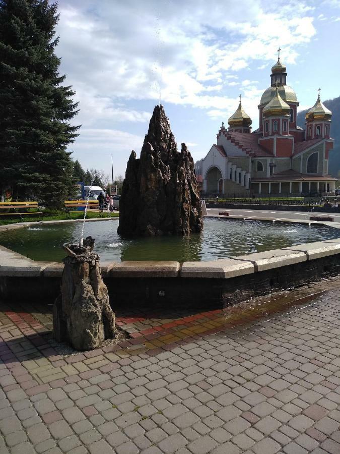 Apartamento Карпатські Ночі Чан На Території Yaremche Exterior foto
